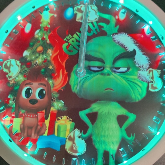Grinch clock - Picture 6 of 14